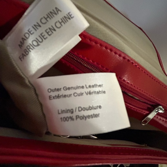 Danier small leather purse - Picture 5 of 5